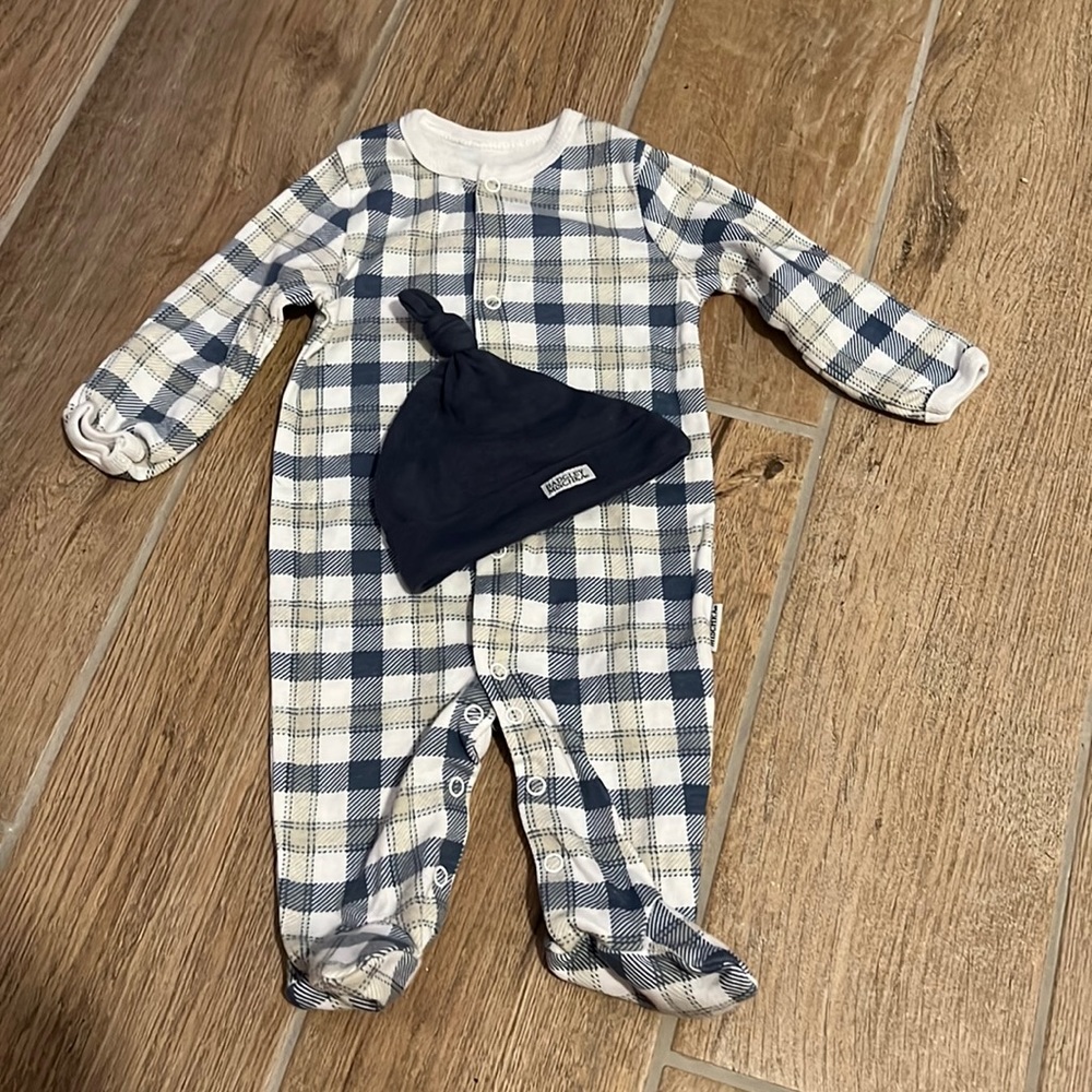Badgley Mischka 3-6 months onesie with matching hat! Never worn!